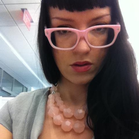 Meet your Posher, Lisa - Picture 4 of 8